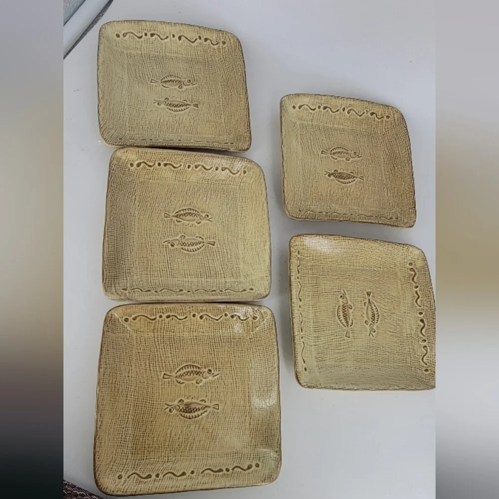 Elegant Tan Square Plates‎ Set